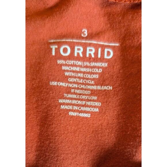 Torrid Women’s Plus Size Outfit - Super Soft Rose Tee & Cropped Leggings 3X - Picture 6 of 8